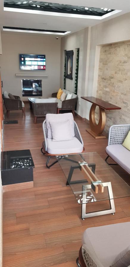ארושה Silver Palm Hotel מראה חיצוני תמונה